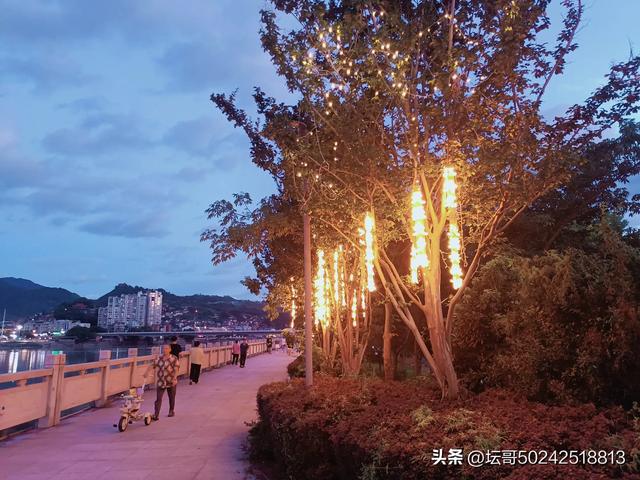 傍晚来这个地方逛逛，心中的日月冉冉升起（身心倍爽）