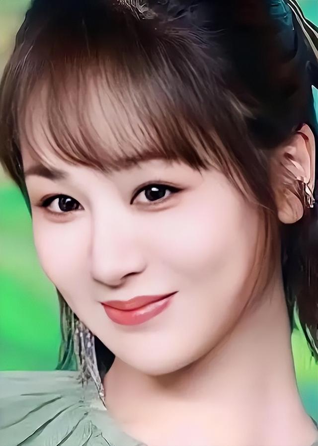 大反差！马思纯公然曝光杨紫私生活	，网友：和想象中很不一样