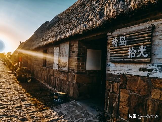 自驾车营地：山东威海荣成沿海床车房车免费露营地停车场自驾营地