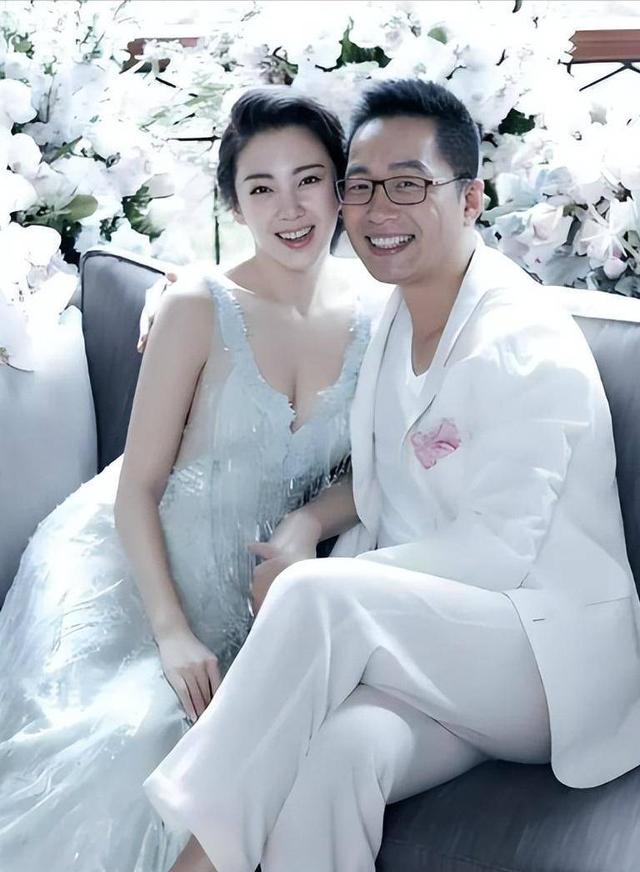 张雨绮大翻车！疑似代孕生子当小三	，699不够买袜子，春晚遭抵制