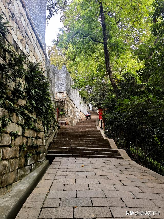 镇江金山寺和北固山一日游，记录目睹事实，偏爱金山寺
