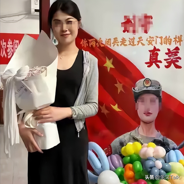 哗众取宠！93受阅女兵参加婚礼，穿着打扮被骂惨，评论区当场炸锅