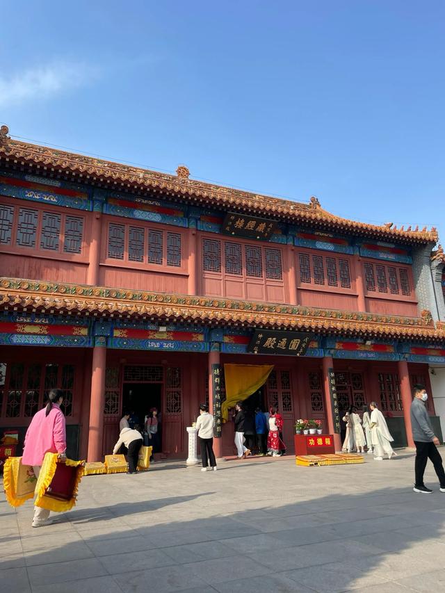 我是上海人，刚从河北正定回来，实在忍不住想说：对正定5点印象