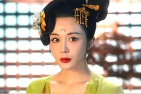 《唐诡2》汤晶媚：曾被骂上热搜，可她37岁媚骨天成，还是个富婆图片