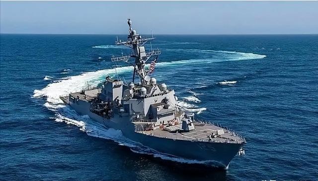 委内瑞拉油轮刚出海，中国军舰紧随其后，特朗普的算盘又打错了？