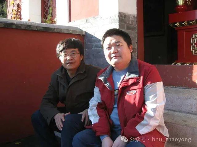 中国传媒大学博导耿波教授去世，年仅49岁	，留下11岁龙凤胎，学校工会：会安排慰问家属