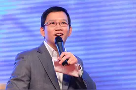 70万一天的课程收割多少中产？网红咨询师身价被扒，网友：智商税图片