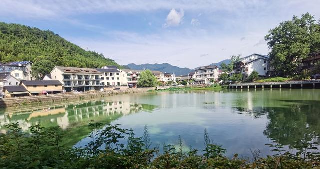 彩色旅图｜临安印象：有人半夜持山去，顿觉浮岚暖翠空