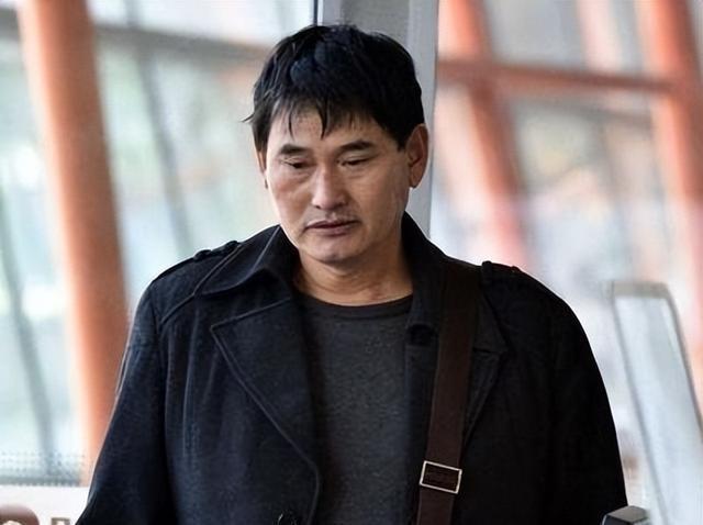 朱小伟做梦也没有想到，离婚四年后，前妻陈亚男还是不愿放过自己