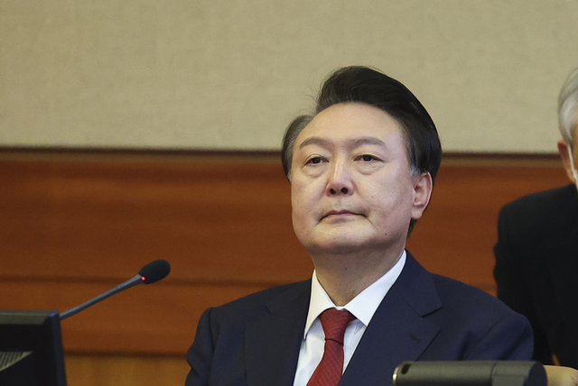 学者：李在明想在中美间“端水”