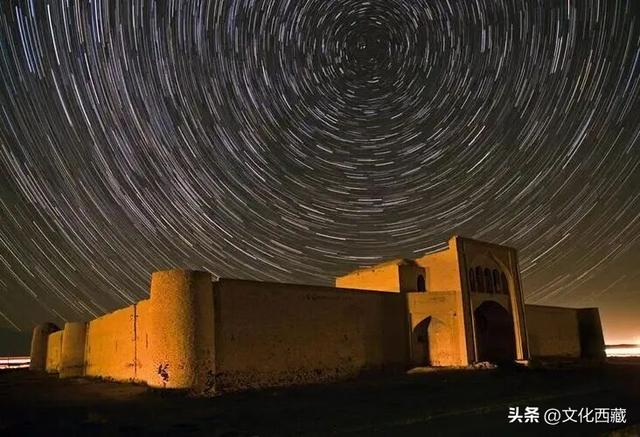 惊呆！西藏这个地方，一到秋天就美炸了！