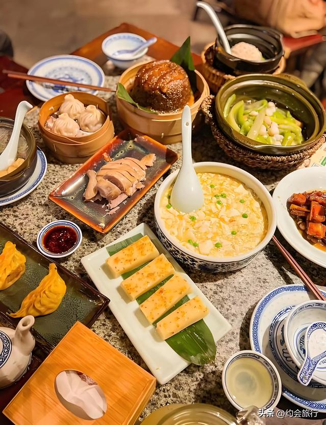 为啥说南京夫子庙的美食，几乎都是外地老板忽悠外地游客的？
