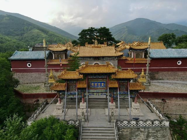 登五台山菩萨顶