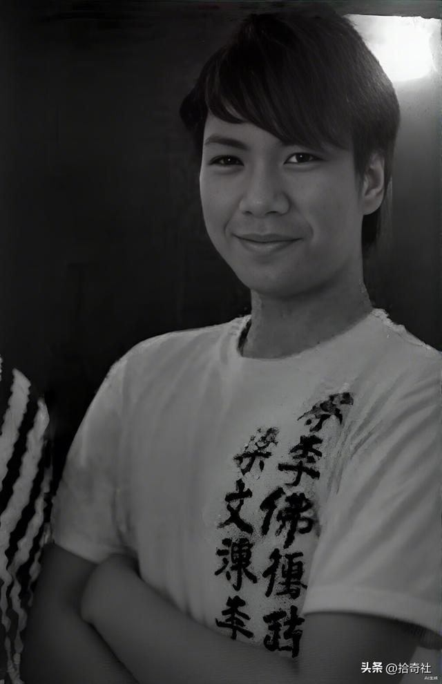 小太妹操控三中年男人，教训说她坏话男生，围殴后抛入大海中溺毙