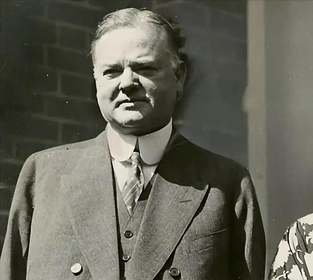 美国最差劲的总统是谁，不是特朗普、不是拜登，而是作恶多端的他