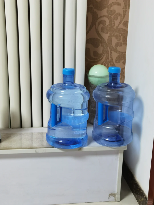 当我把家里的桶装水换成净水器，才发现二者区别太大了！建议看看