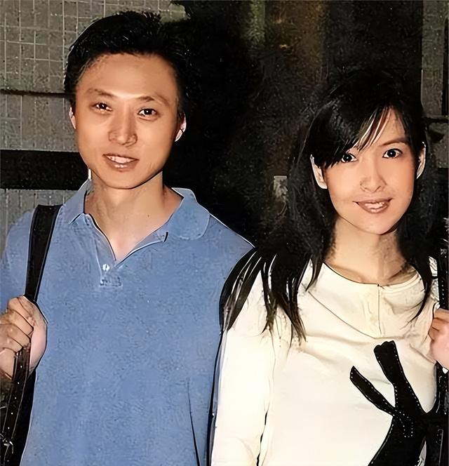 被戴8次绿帽子，3次被捉奸在床，这就是我们“玉女”守卫的爱情