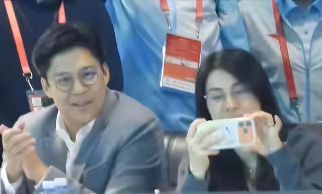 郭晶晶也没想到，霍启刚会因香港火灾后的这一举动，实现口碑暴增