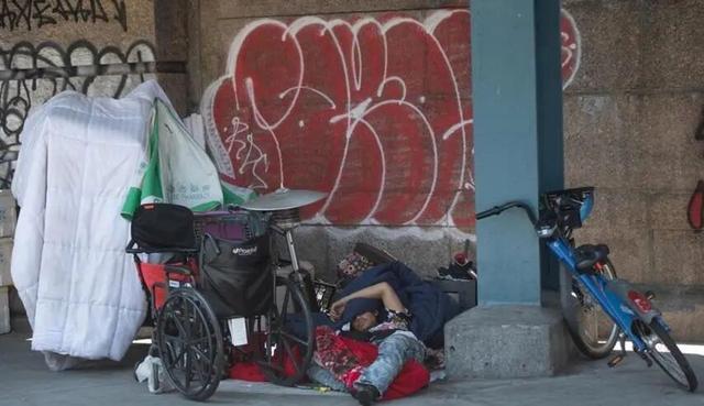 特朗普上任一周年	，交出了怎样的经济答卷？