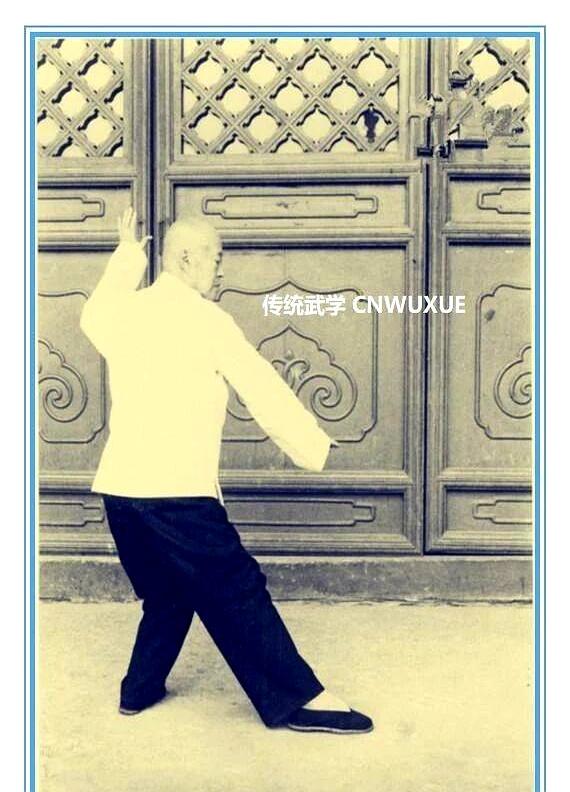 太极不用手，全靠腰胯走