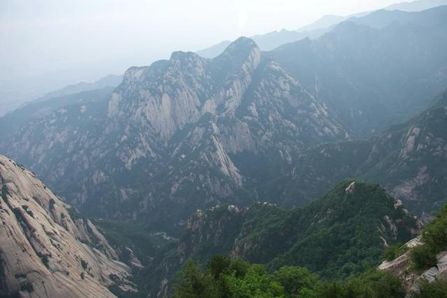 去了一趟华山旅游,发了朋友圈,以为有人点赞,结果尴尬了!