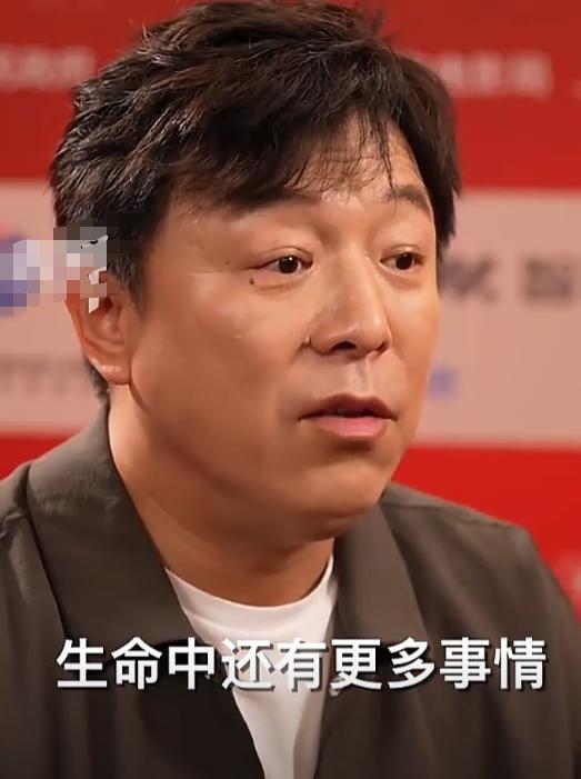 钱再多有什么用？影帝黄渤如今的现状，给娱乐圈所有男星提了个醒