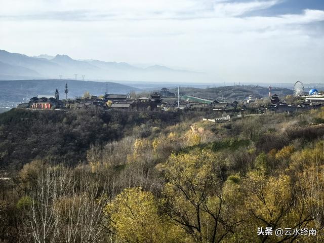 家家山景房！驱车直达白鹿原头这个村子，真是个晒暖暖的好地方