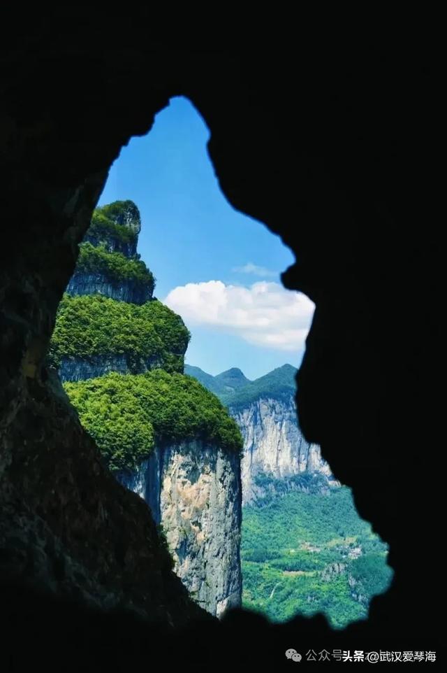 徒步利川朝东岩：华中绝壁的震撼与隐忧，环保徒步爱好者的见闻