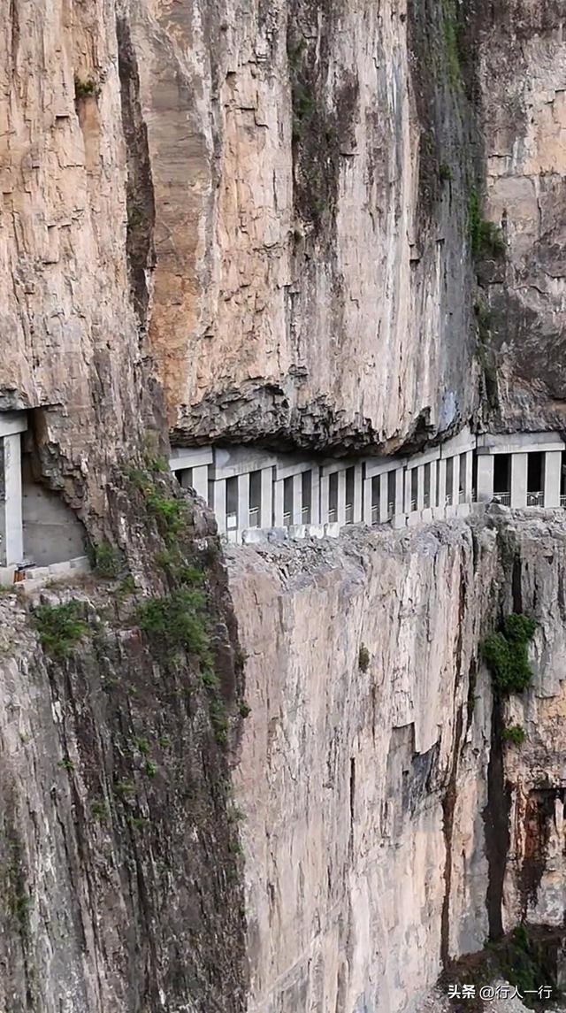塌方近两年！村民出山需绕行河南，山西太行井底挂壁公路即将通车