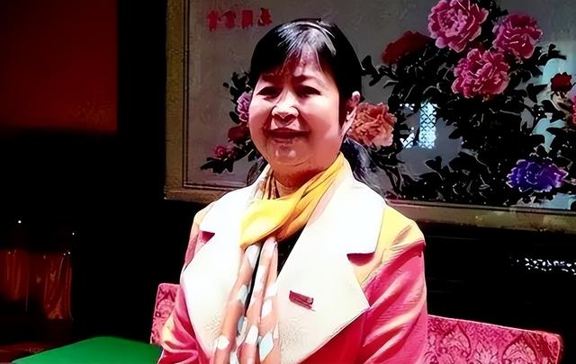 毛主席侄女北京开饭店，多次被砸，朋友劝她公开身份，但被她拒绝