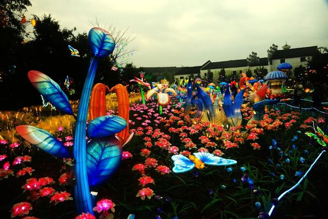 桂林：首届非遗千灯游园，光影艺术璀璨盛宴！