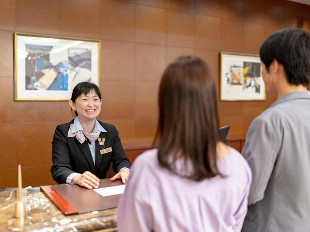 为啥现在住酒店，退房的时候，服务员不去查房了？原因有些意外