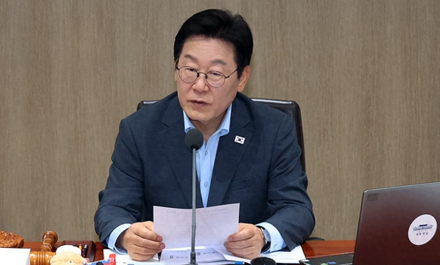笑死！韩国网民问：首尔举行反华游行，为什么中国人没有感到紧张