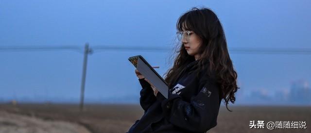 标题：《沉默并非	，无话可说》