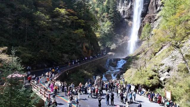 陇上小江南的“破圈”之路：宕昌旅游的“谋”与“火”