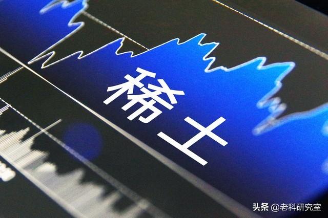 美中科技争端进入“软硬合围”时代