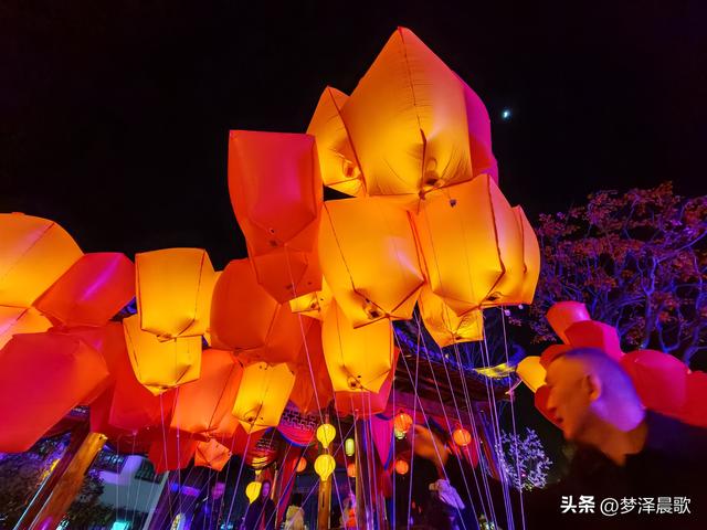 云梦：文化碰撞与音乐狂欢 祥云湾一周年庆典亮点纷呈