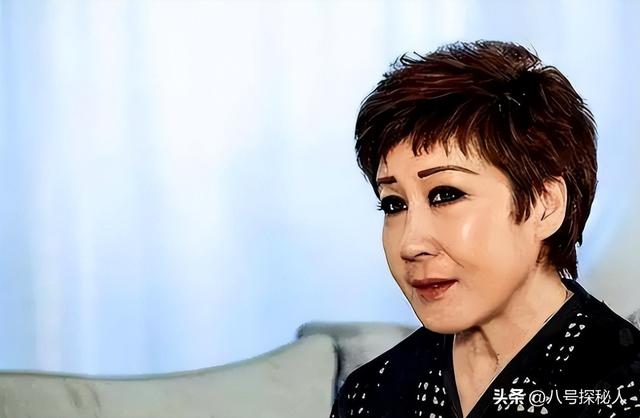 没想到！52年后丁珮终于说出真相：李小龙死前在床上倒了12分钟