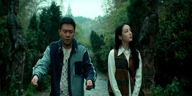 首播两小时热度第一，都市异闻上大分，热巴表现观众给出意外评价