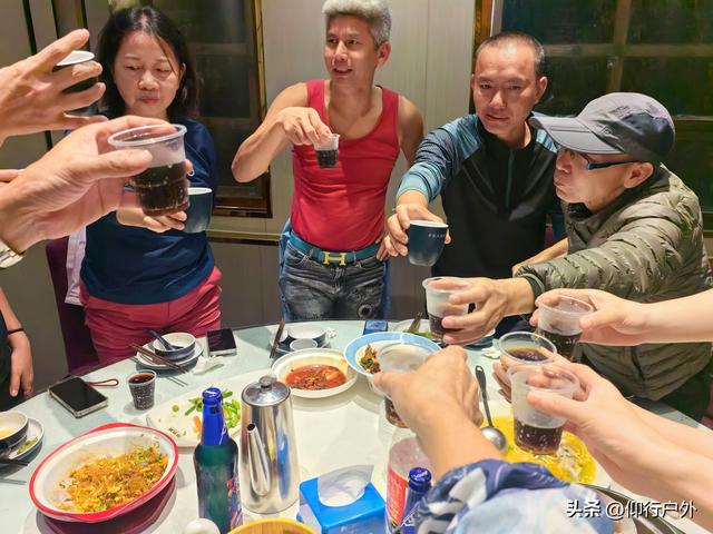 南太行D5万仙山景区郭亮村挂壁公路