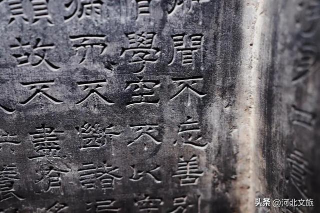 北响堂石窟的 “神秘邀请函”：从龙纹浮雕到刻经密码，解锁北齐皇室的石窟秘密