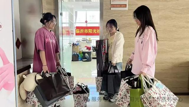 金秋到初冬，社会工作专业实习生在阳光中心的实习收获大揭秘