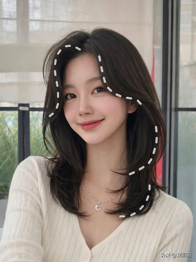 解锁氛围感密码：韩式层次发型，适配所有脸型的“本命款”