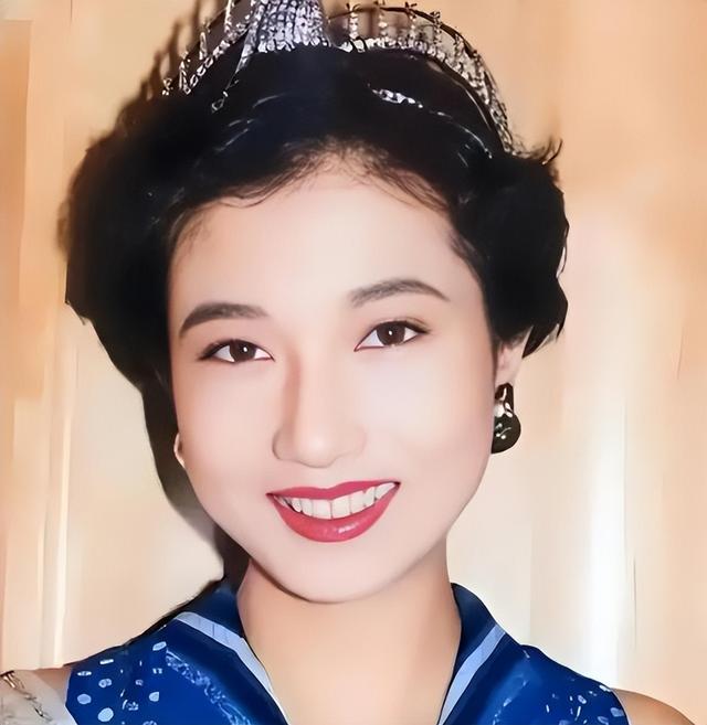 71岁成龙满头白发，儿子不成材，女儿在外流浪