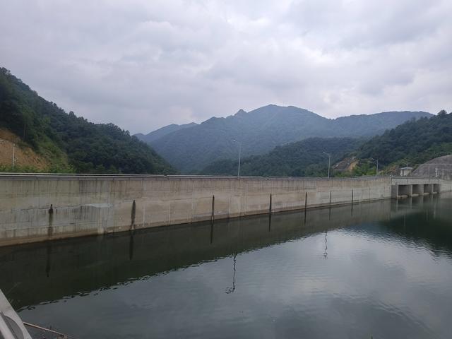 再探安徽金寨乌鸡河，一睹新建的中河水库真容