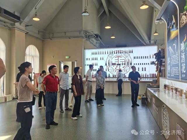 省工业旅游发展规划编制组来我区调研