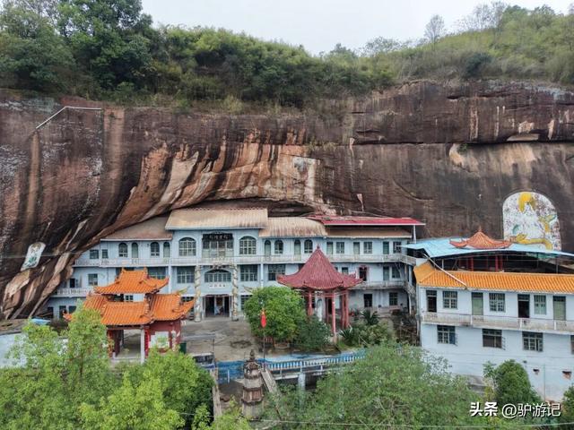 郴州的“坦”，丹霞洞穴中的独特景观，刷新你的认知！