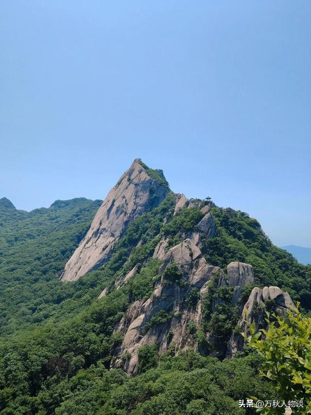 凤凰山坠崖后续：知情人爆，男子平时热爱运动，对自己很是自信