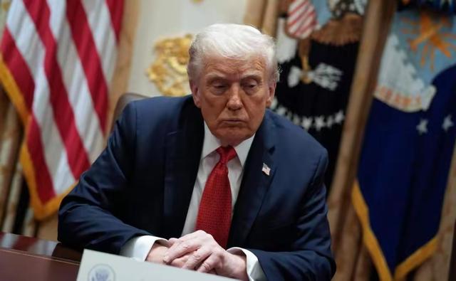 特朗普再谈中美关系	，要以实力为基础行事，中国不敢与美发生冲突