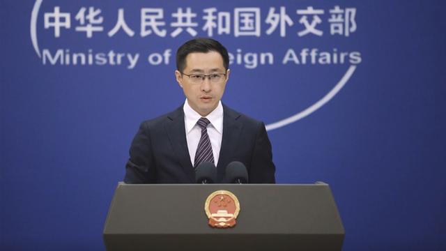 事态严重了，日本连开3枪，蔡英文已离岛，解放军通牒发往东京